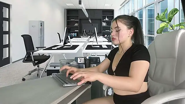 Snapshot of zoey_stonee chatting on October 15, 7:38 pm zoey stonee online show from October 15, 7:38 pm