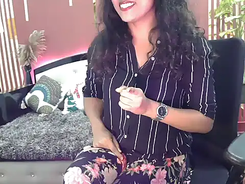 Snapshot of shaalu_sharma chatting on October 21, 5:55 am shaalu sharma online show from October 21, 5:55 am