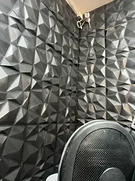 lil charme online show from October 4, 6:01 pm