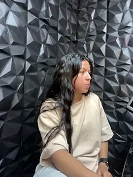 lil charme online show from September 29, 3:06 pm