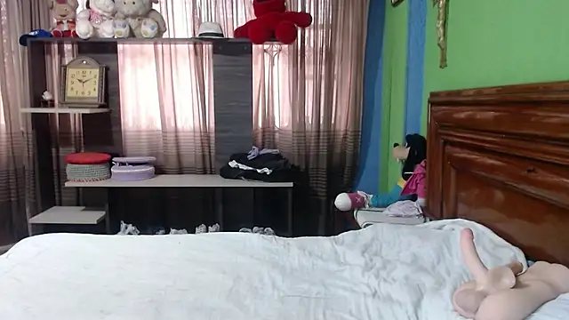 Snapshot of _Charlize_theron_ chatting on September 29, 10:04 pm  Charlize theron  online show from September 29, 10:04 pm