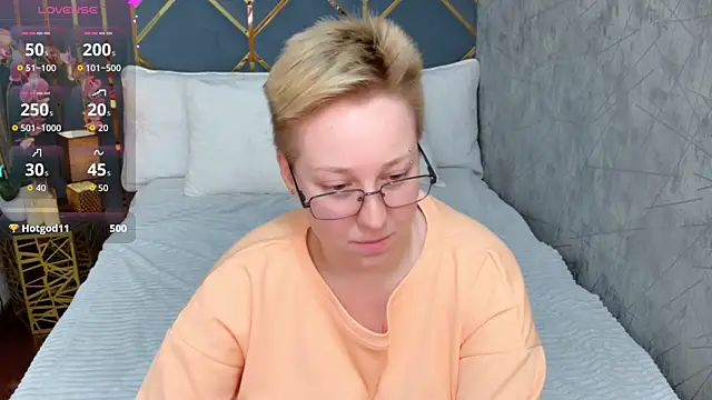 AlexandraGreen online show from October 12, 9:28 pm