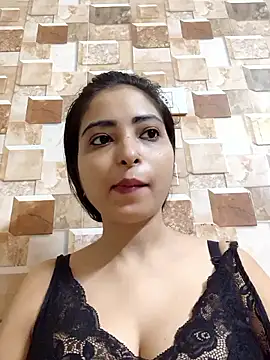 Snapshot of QUEEN-ADITI chatting on September 20, 2:59 pm QUEEN-ADITI online show from September 20, 2:59 pm