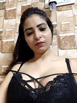 Snapshot of QUEEN-ADITI chatting on September 17, 2:48 pm QUEEN-ADITI online show from September 17, 2:48 pm