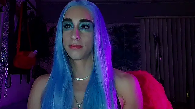 Snapshot of xoFrankie chatting on September 18, 2:43 am xoFrankie online show from September 18, 2:43 am