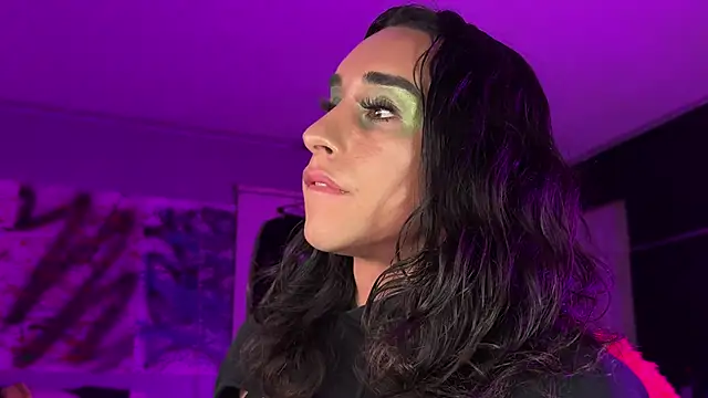 xoFrankie online show from December 2, 4:47 am