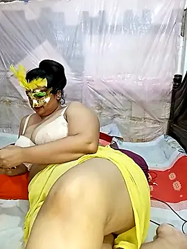 Snapshot of Tanisha-Chy chatting on October 12, 6:10 pm Tanisha-Chy online show from October 12, 6:10 pm