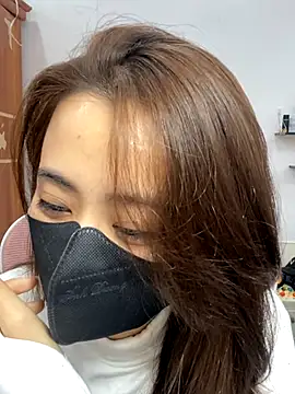 Mochi21 online show from December 15, 3:45 am