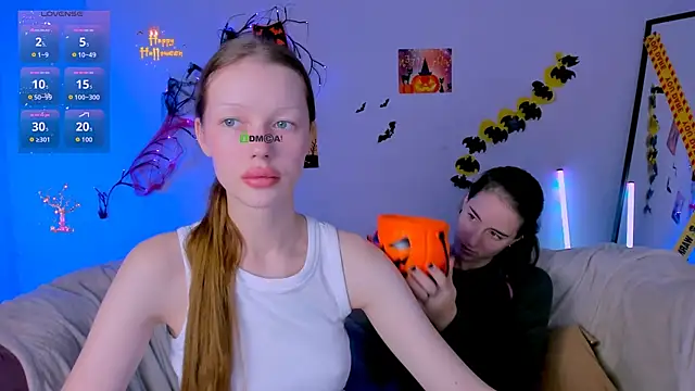 Snapshot of khloebeauty chatting on October 22, 7:19 pm khloebeauty online show from October 22, 7:19 pm