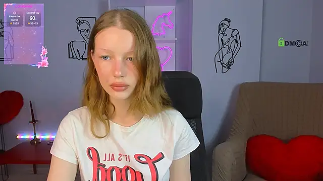 Snapshot of khloebeauty chatting on September 21, 5:50 am khloebeauty online show from September 21, 5:50 am