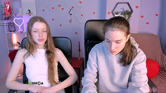 khloebeauty online show from April 5, 7:24 pm