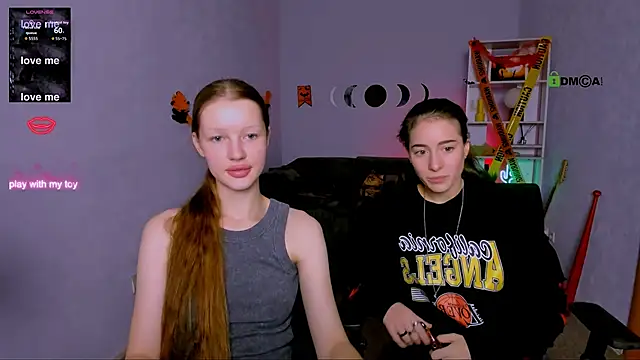 Snapshot of khloebeauty chatting on October 26, 8:26 pm khloebeauty online show from October 26, 8:26 pm