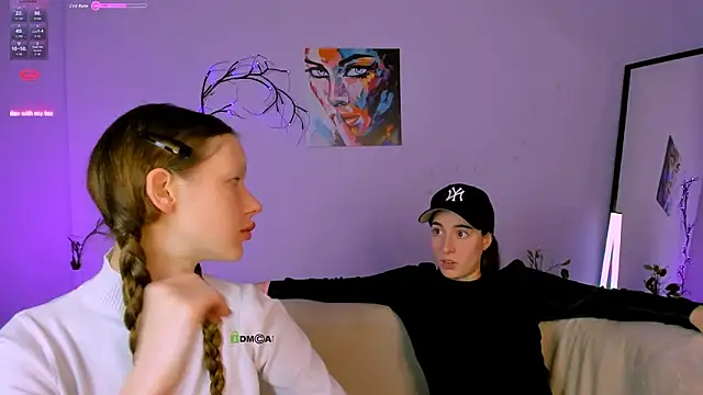 Snapshot of khloebeauty chatting on October 19, 7:16 pm khloebeauty online show from October 19, 7:16 pm