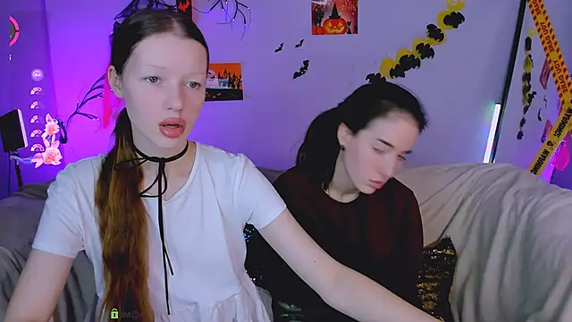 Snapshot of khloebeauty chatting on October 29, 8:22 pm khloebeauty online show from October 29, 8:22 pm