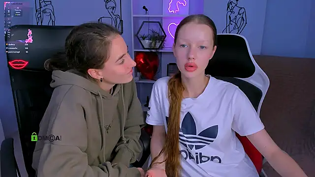 Snapshot of khloebeauty chatting on October 15, 7:27 pm khloebeauty online show from October 15, 7:27 pm