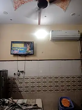 Snapshot of meenu_bhabhi547 chatting on September 22, 1:59 am meenu bhabhi547 online show from September 22, 1:59 am