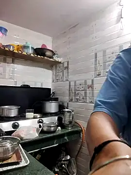 Snapshot of meenu_bhabhi547 chatting on October 23, 2:39 am meenu bhabhi547 online show from October 23, 2:39 am