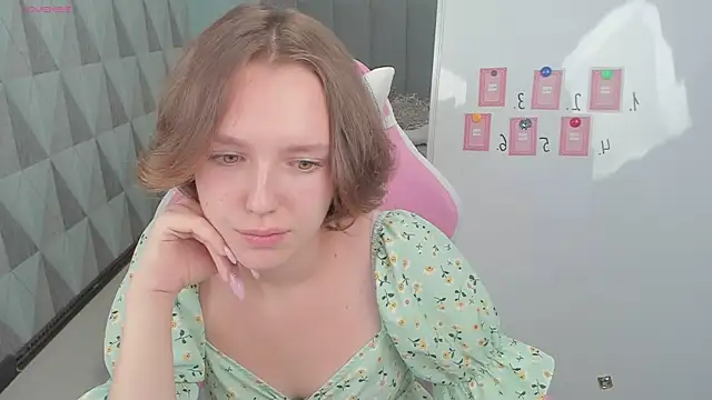 Hellena Here online show from September 17, 4:10 am