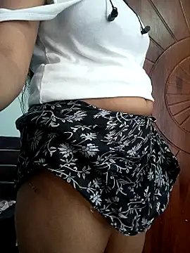 Snapshot of Rekha_89 chatting on October 1, 4:39 am Rekha 89 online show from October 1, 4:39 am