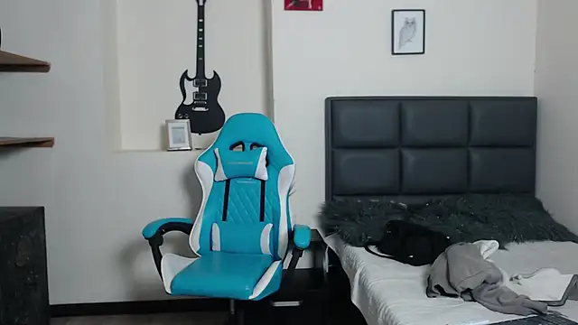 Amnesia  online show from October 21, 1:26 pm