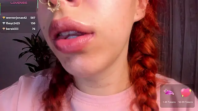 Snapshot of bri_von_dhara__ chatting on September 17, 5:00 pm bri von dhara   online show from September 17, 5:00 pm