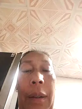 Snapshot of Naomi-Mature chatting on October 18, 10:29 am Naomi-Mature online show from October 18, 10:29 am