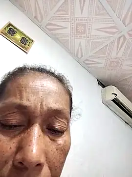 Snapshot of Naomi-Mature chatting on September 20, 10:35 am Naomi-Mature online show from September 20, 10:35 am