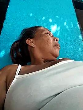 Snapshot of Naomi-Mature chatting on October 3, 6:24 pm Naomi-Mature online show from October 3, 6:24 pm