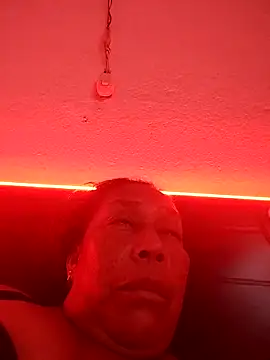 Naomi-Mature online show from April 15, 9:26 pm