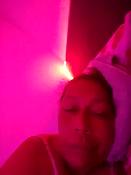 Naomi-Mature online show from April 10, 8:31 am