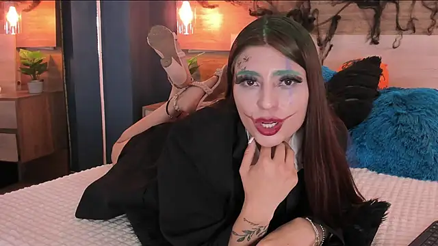 SusanAdams1 online show from October 31, 3:27 pm