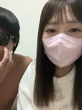 Snapshot of erokami36 chatting on October 21, 2:32 pm erokami36 online show from October 21, 2:32 pm