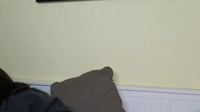 VernaWylie online show from October 2, 8:19 am