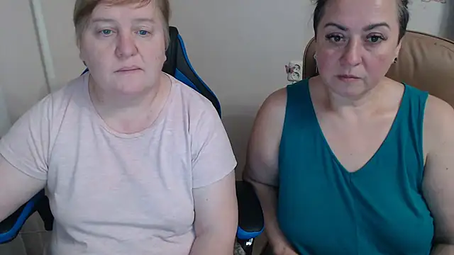 Snapshot of Bertie_Adeline chatting on October 26, 4:57 pm Bertie Adeline online show from October 26, 4:57 pm