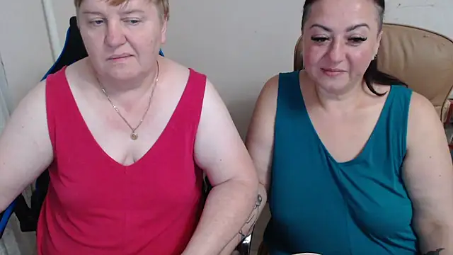 Snapshot of Bertie_Adeline chatting on September 18, 5:44 pm Bertie Adeline online show from September 18, 5:44 pm