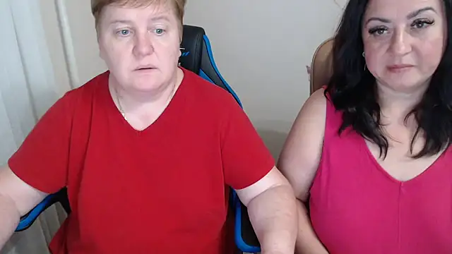 Snapshot of Bertie_Adeline chatting on September 27, 7:21 pm Bertie Adeline online show from September 27, 7:21 pm