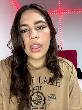 Allison Bailey online show from October 18, 10:00 pm