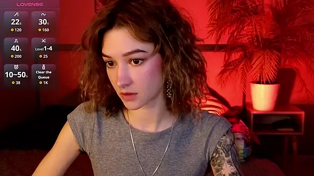 Snapshot of __grace__ chatting on September 18, 10:47 am   grace   online show from September 18, 10:47 am