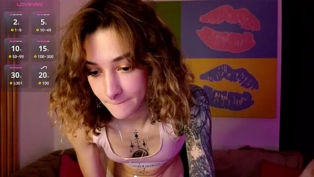 Snapshot of __grace__ chatting on October 25, 10:34 am   grace   online show from October 25, 10:34 am