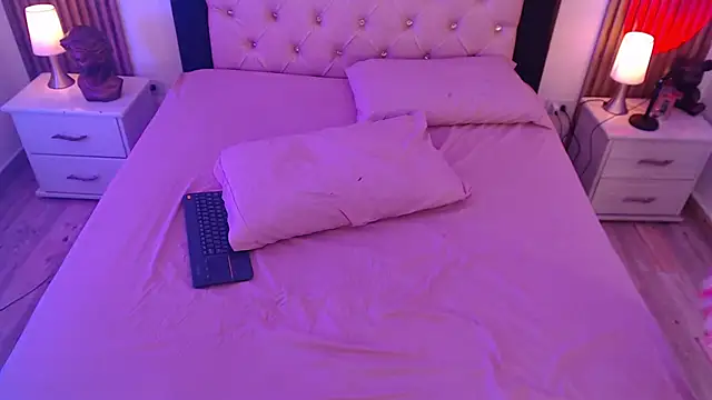 Red kytty6 online show from September 29, 8:03 pm