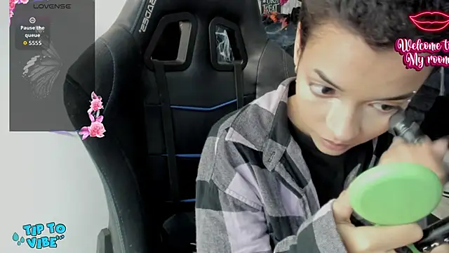 AnnyKitty  online show from October 27, 4:30 am