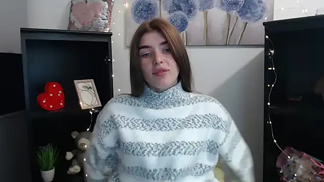 Snapshot of JuiceLips__ chatting on October 23, 1:39 pm JuiceLips online show from October 23, 1:39 pm