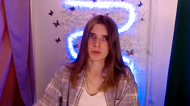 Snapshot of JuiceLips__ chatting on September 23, 7:17 am JuiceLips online show from September 23, 7:17 am