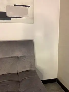 KloePink  online show from October 6, 1:50 pm