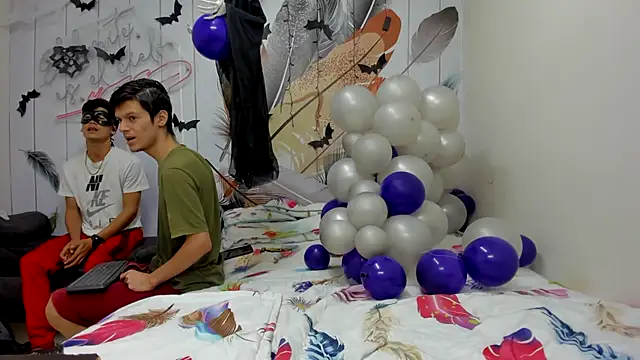 Holdme Hot online show from October 11, 3:33 am