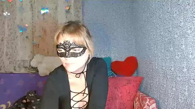 Miss Nona online show from November 3, 1:59 pm