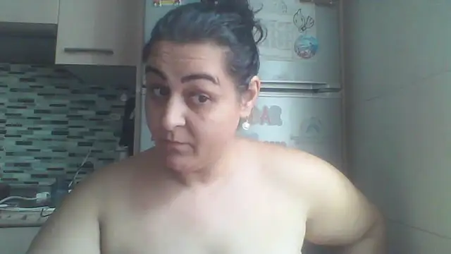 FrancescaDarkBloom online show from September 16, 12:24 pm