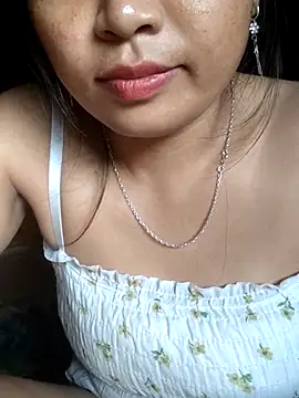 Snapshot of Angela-babyxx chatting on October 28, 9:26 am Angela-babyxx online show from October 28, 9:26 am