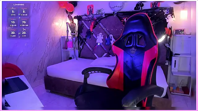 Snapshot of BBWCloe_ chatting on October 29, 4:50 am BBWCloe online show from October 29, 4:50 am