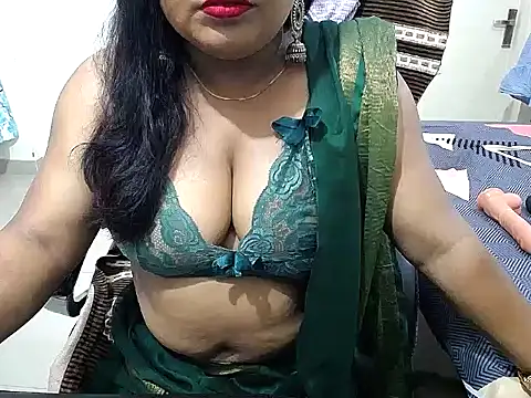 Snapshot of SexyArchiee chatting on September 29, 10:59 pm SexyArchiee online show from September 29, 10:59 pm